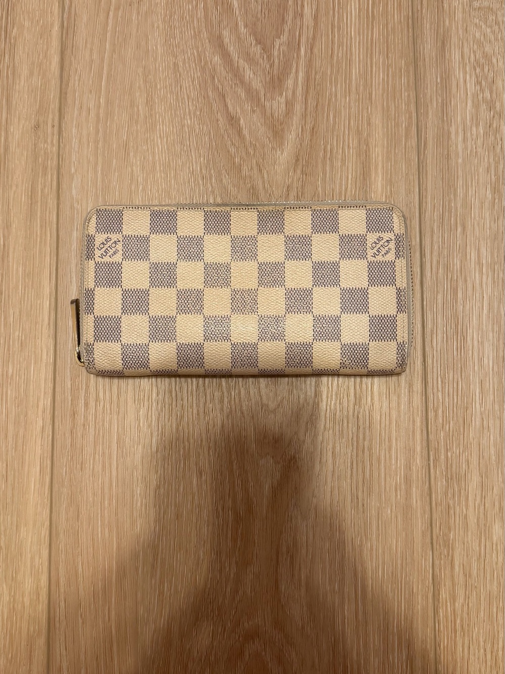 Louis Vuitton Damier Azur Zip Around Wallet - Beige/Light Gray